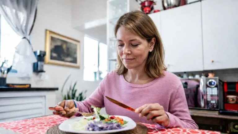 Wissenschaftler entdecken drei kleine Gewohnheiten, die bis zu vier Jahre zu Ihrem Leben hinzufügen könnten